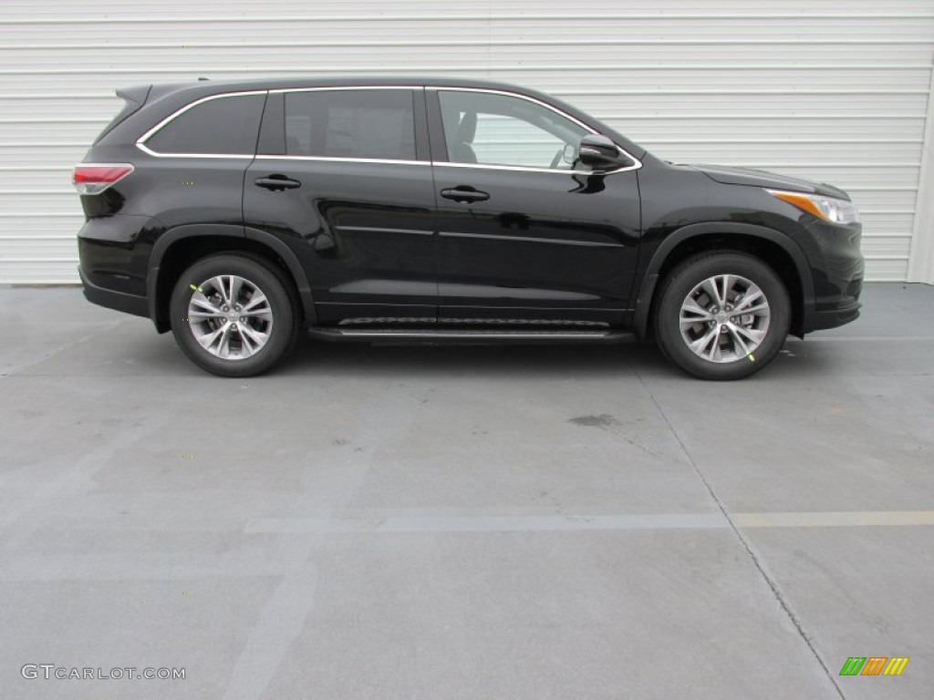 Attitude Black Metallic 2015 Toyota Highlander LE Exterior Photo #101826413