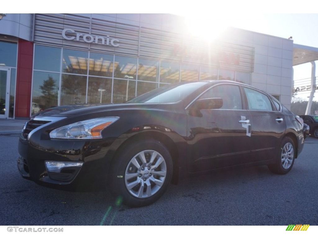 2015 Altima 2.5 S - Super Black / Charcoal photo #1