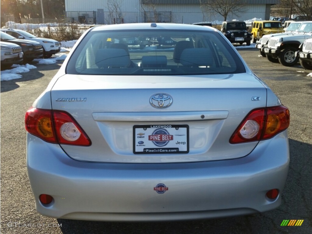 2010 Corolla LE - Classic Silver Metallic / Ash photo #8