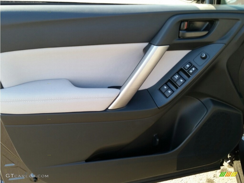 2015 Forester 2.5i - Dark Gray Metallic / Gray photo #8