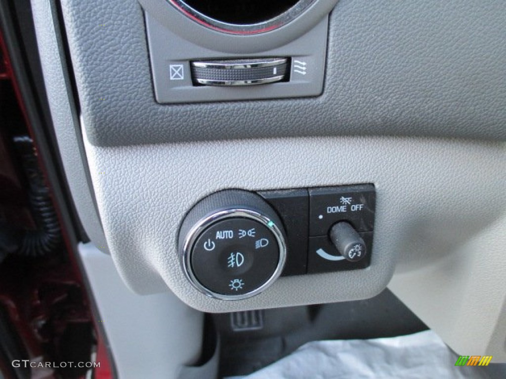 2011 Buick Enclave CXL Controls Photo #101845509