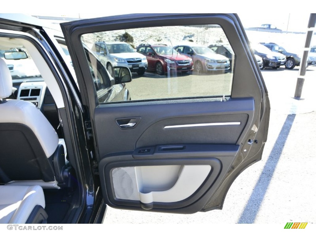 2009 Journey SXT - Brilliant Black Crystal Pearl / Dark Slate Gray/Light Graystone photo #17