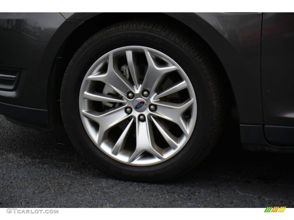 2015 Taurus Limited - Magnetic Metallic / Dune photo #10