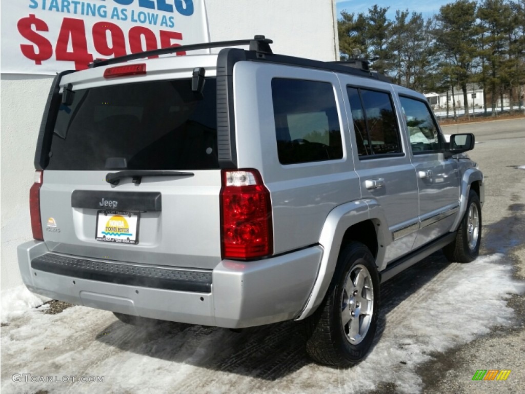 2010 Commander Sport 4x4 - Bright Silver Metallic / Dark Slate Gray photo #17