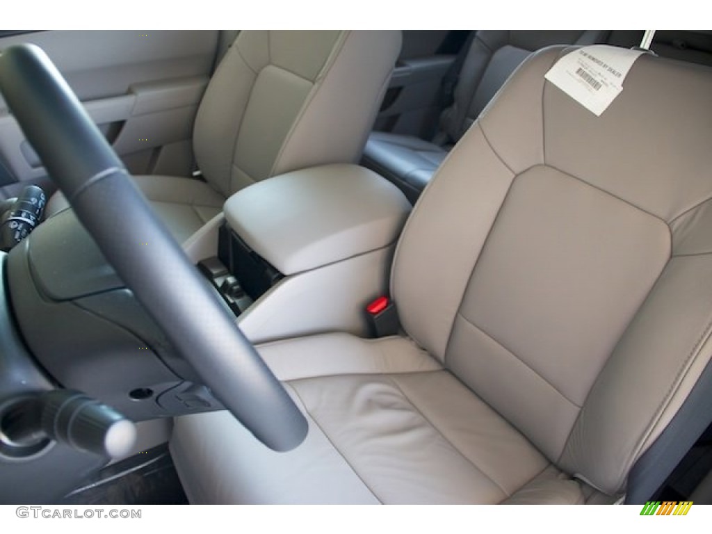 2015 Pilot EX-L - Taffeta White / Gray photo #11