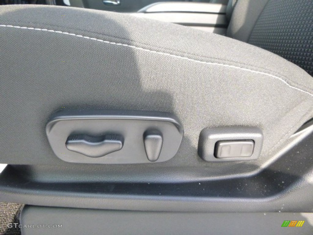 2015 Nissan Titan PRO-4X Crew Cab 4x4 Controls Photo #101876909