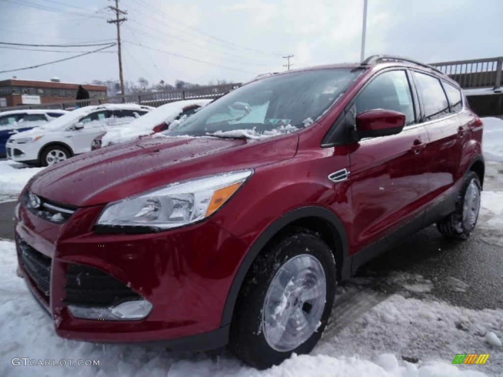 Ruby Red Metallic 2015 Ford Escape SE 4WD Exterior Photo #101897556