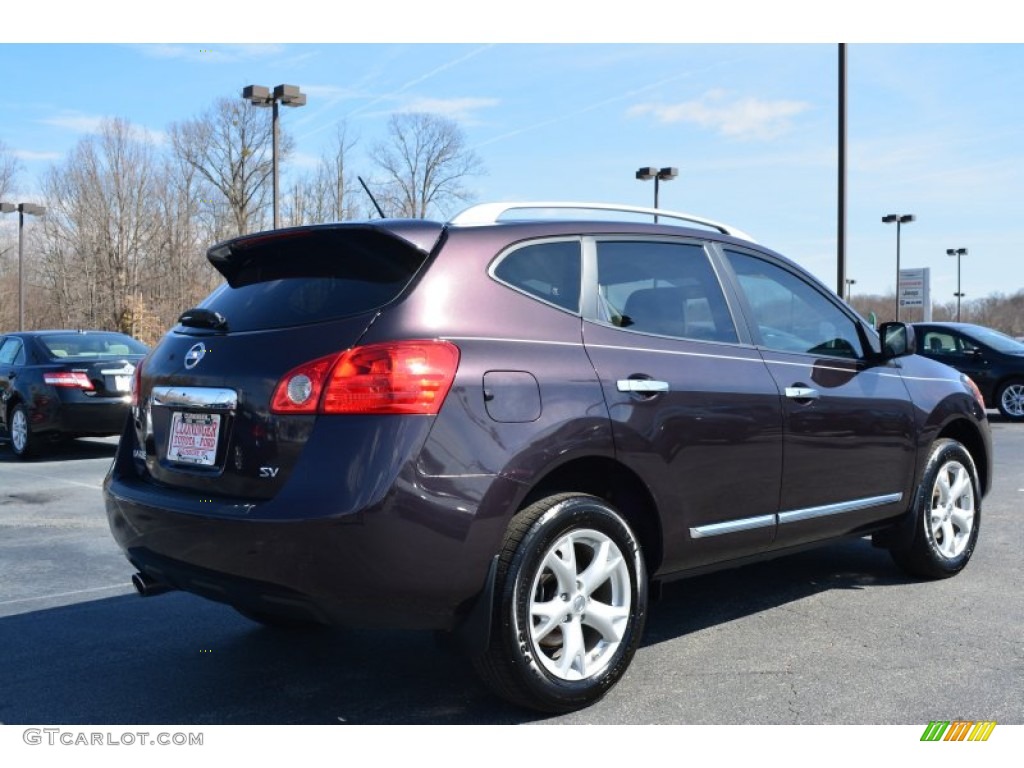 2011 Rogue SV - Cayenne Red / Gray photo #3