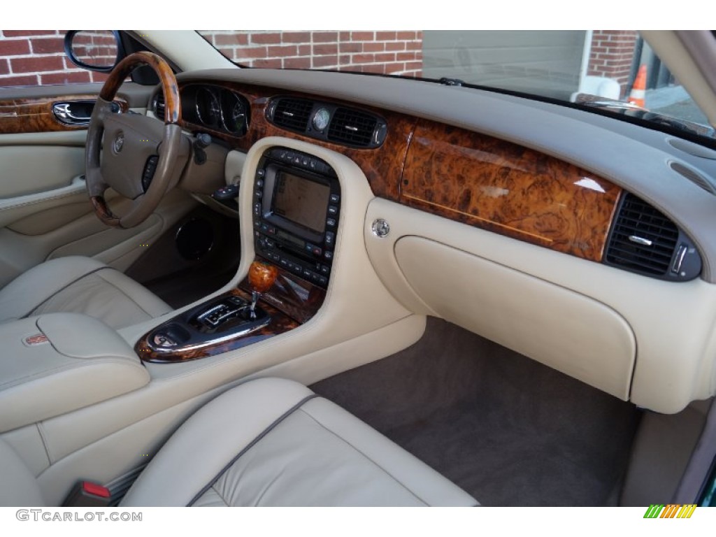 2005 XJ Super V8 - Jaguar Racing Green / Champagne photo #157