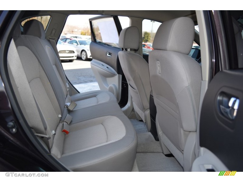 2011 Rogue SV - Cayenne Red / Gray photo #15