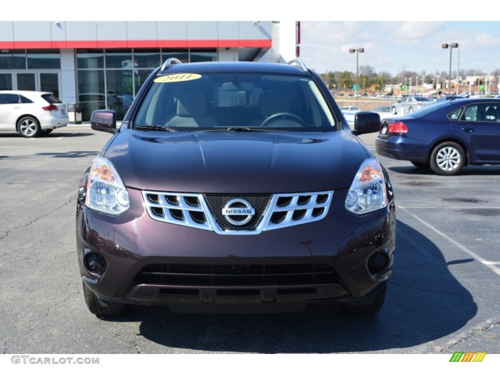 2011 Rogue SV - Cayenne Red / Gray photo #26