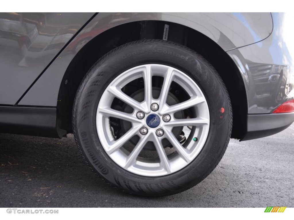 2015 Focus SE Hatchback - Magnetic Metallic / Charcoal Black photo #5