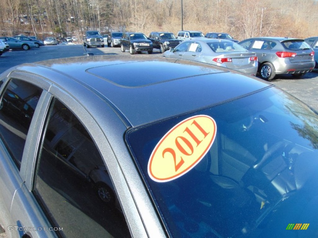 2011 Focus SES Sedan - Sterling Gray Metallic / Charcoal Black photo #10