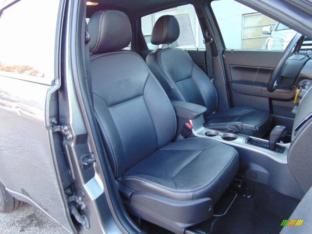 2011 Focus SES Sedan - Sterling Gray Metallic / Charcoal Black photo #19