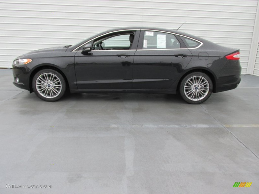 Tuxedo Black Metallic 2015 Ford Fusion SE Exterior Photo #101903769