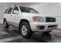 Aspen White Pearl Glow - Pathfinder LE 4x4 Photo No. 5