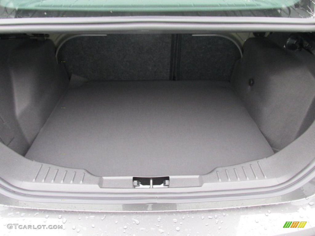 2015 Ford Focus SE Sedan Trunk Photo #101905266