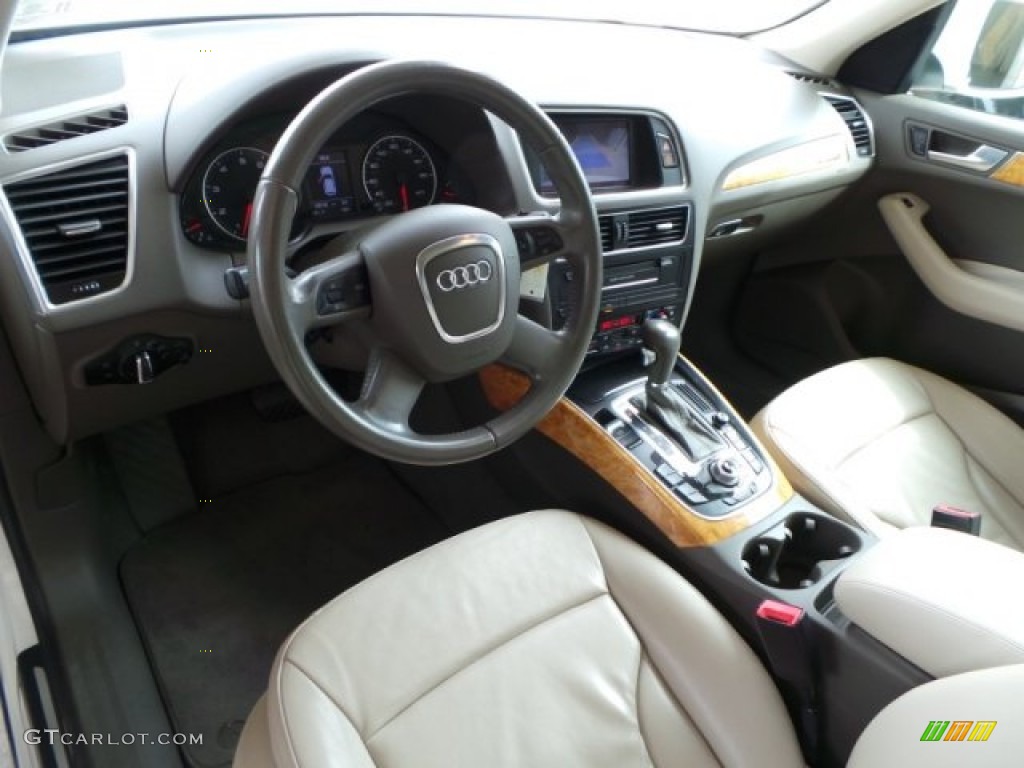 Cardamom Beige Interior 2009 Audi Q5 3.2 Premium Plus quattro Photo #101908748