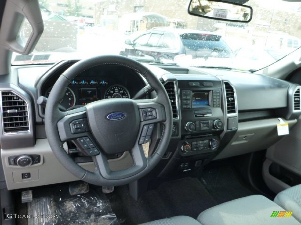 2015 Ford F150 XLT SuperCab 4x4 Medium Earth Gray Dashboard Photo #101908999
