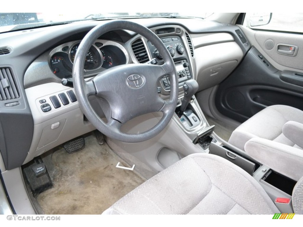 2002 Toyota Highlander V6 4WD Interior Color Photos