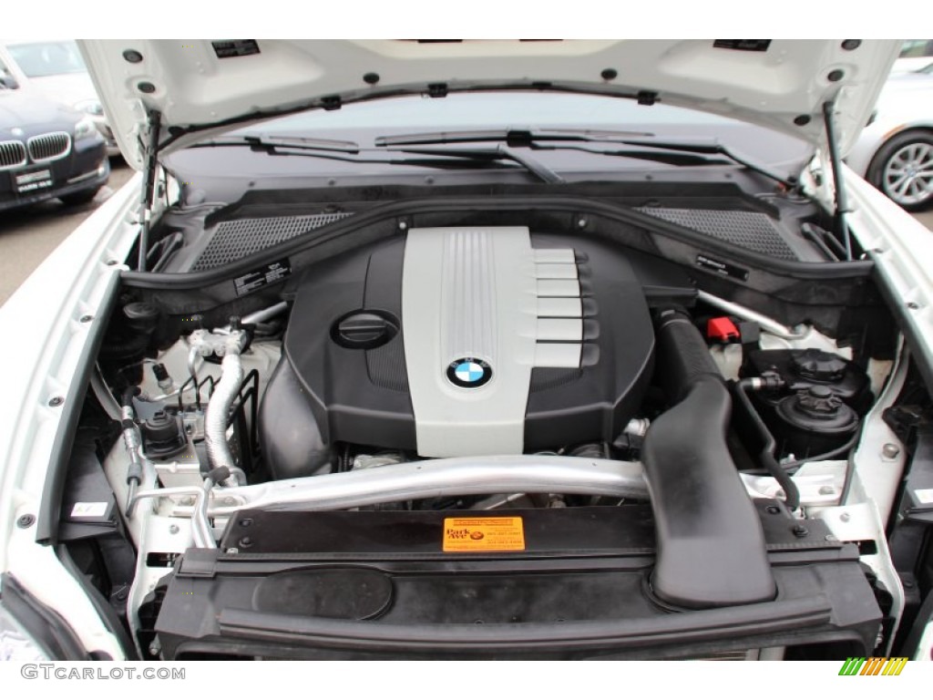 2012 BMW X5 xDrive35d Engine Photos