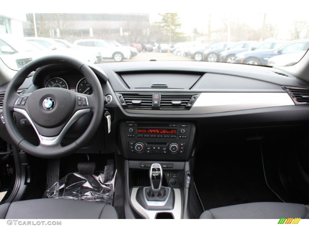 2013 BMW X1 xDrive 28i Black Dashboard Photo #101914440