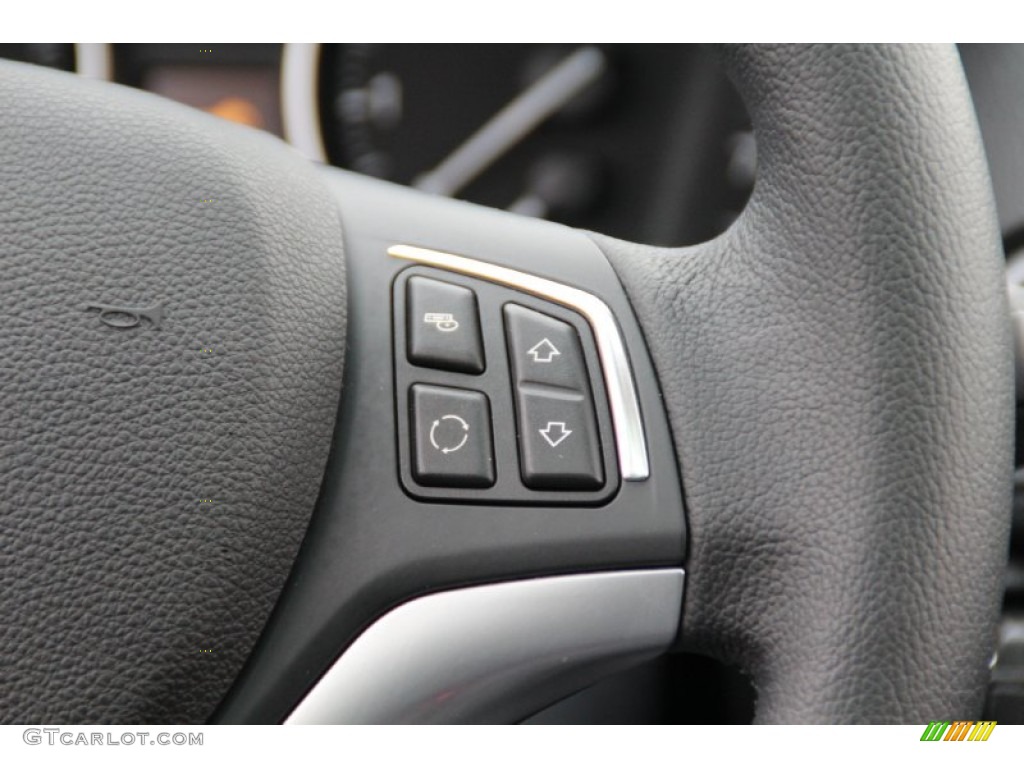 2013 BMW X1 xDrive 28i Controls Photo #101914544