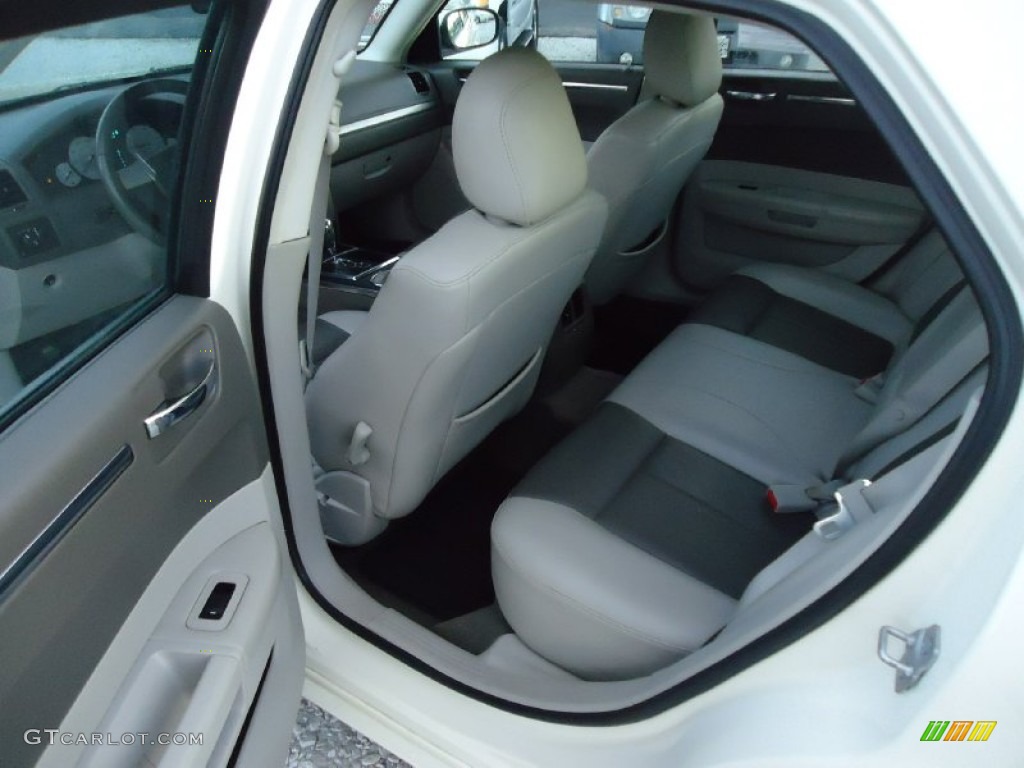 2008 Chrysler 300 Touring Interior Color Photos