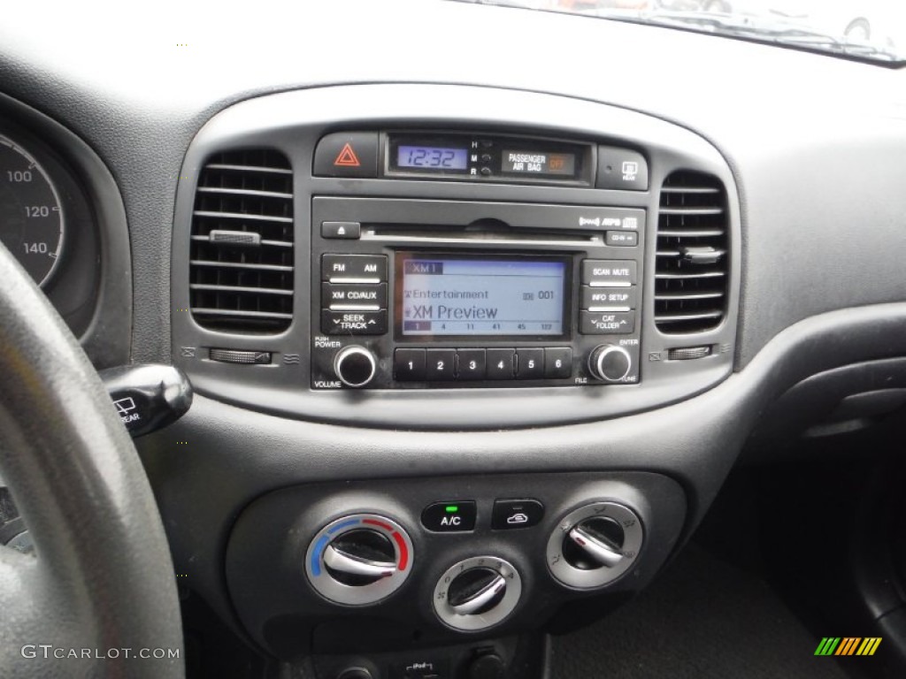 2010 Accent GS 3 Door - Tango Red / Black photo #15