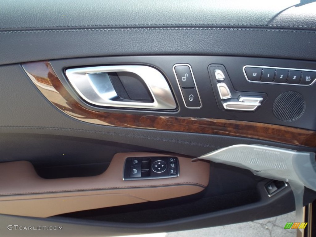 2015 Mercedes-Benz SL 550 Roadster Controls Photos