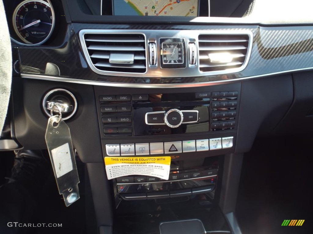 2015 Mercedes-Benz E 63 AMG S 4Matic Sedan Controls Photo #101928103