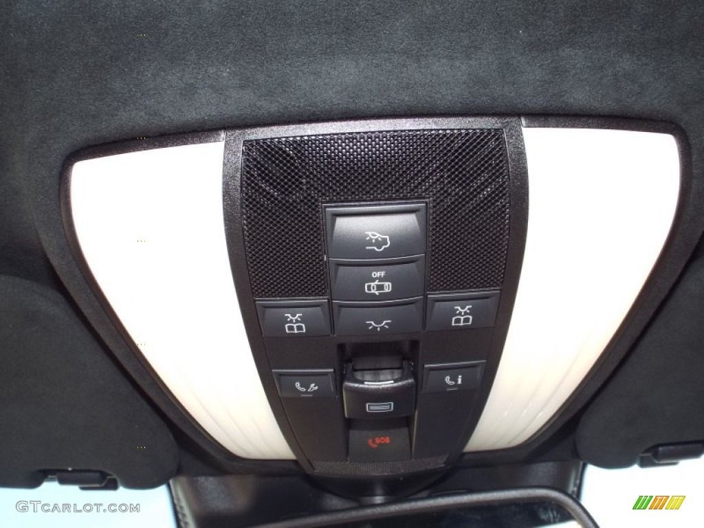 2015 Mercedes-Benz E 63 AMG S 4Matic Sedan Controls Photo #101928152