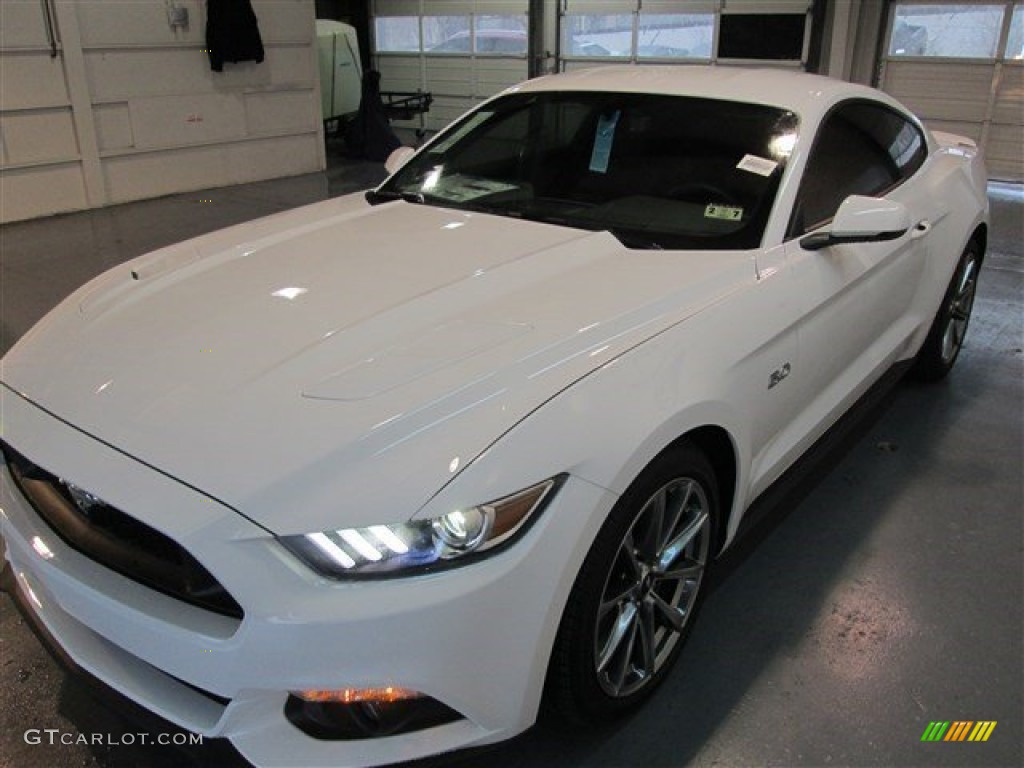 2015 Mustang GT Premium Coupe - Oxford White / Red Line photo #3
