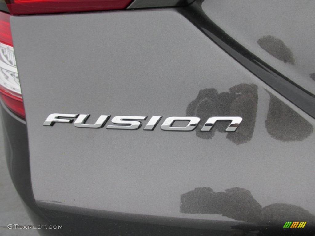 2015 Fusion SE - Magnetic Metallic / Charcoal Black photo #13