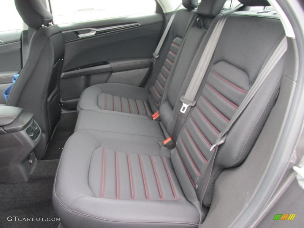 2015 Ford Fusion SE Rear Seat Photo #101936090