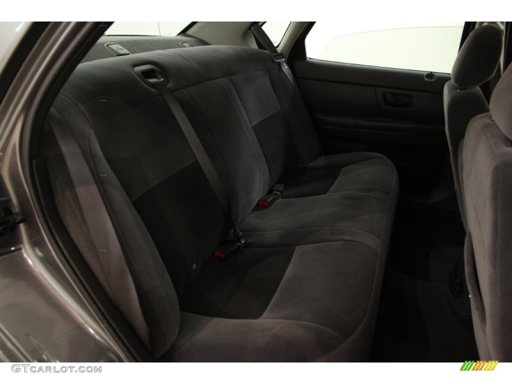 Dark Charcoal Interior 2004 Ford Taurus SE Sedan Photo #101937506