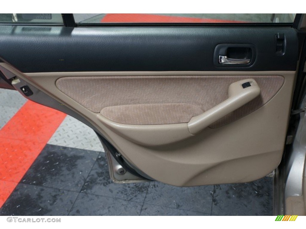 2003 Honda Civic Hybrid Sedan Beige Door Panel Photo #101937980