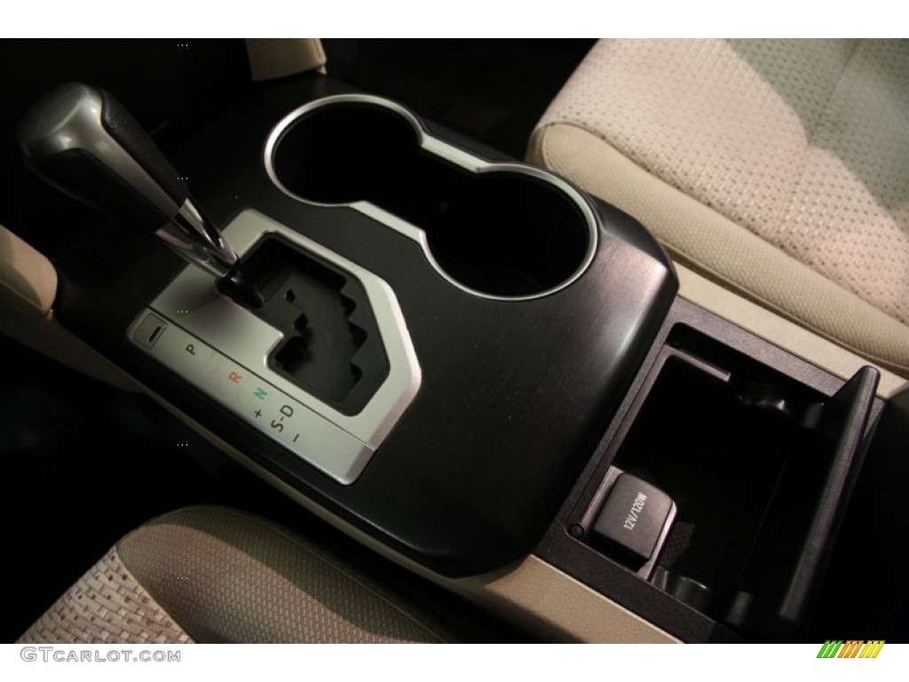 2013 Camry LE - Champagne Mica / Ivory photo #11