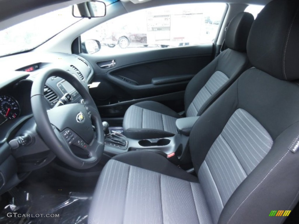 Gray Interior 2015 Kia Forte Koup EX Photo #101938115