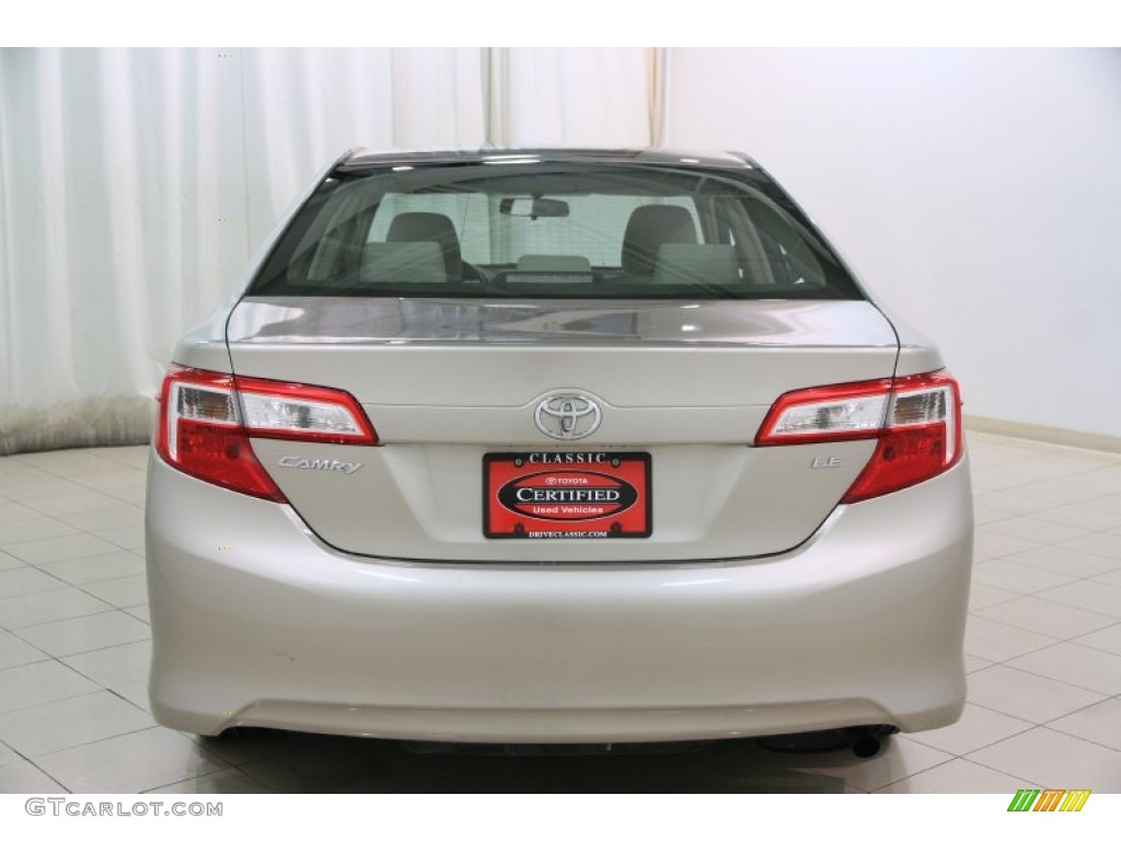 2013 Camry LE - Champagne Mica / Ivory photo #15