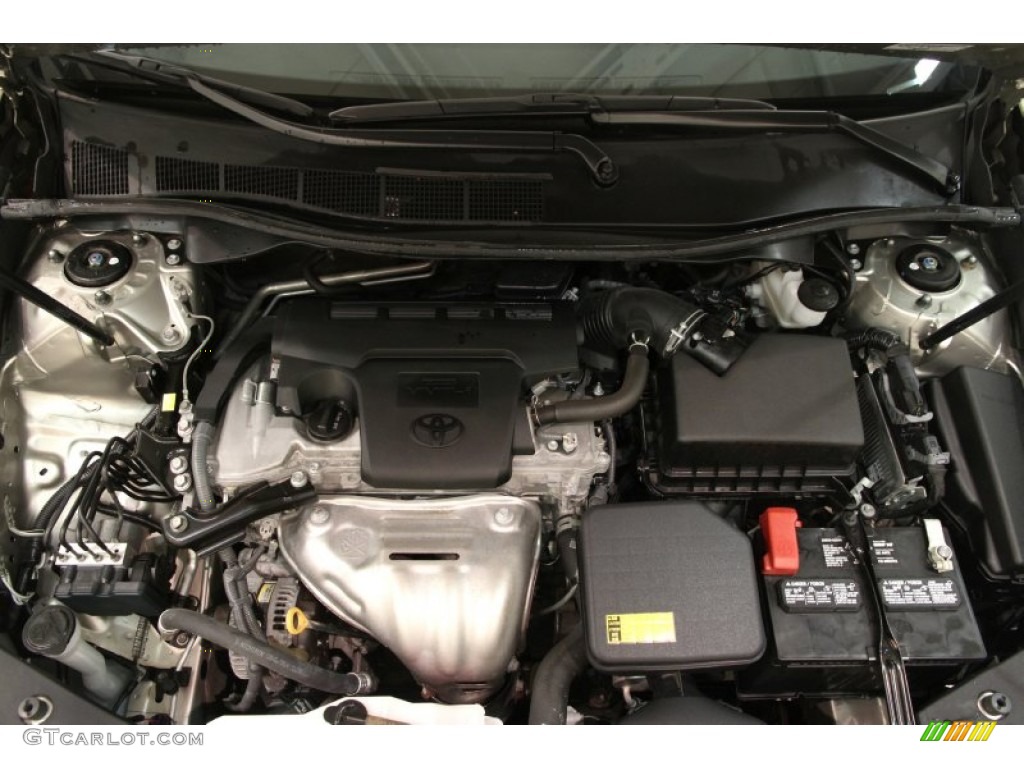 2013 Camry LE - Champagne Mica / Ivory photo #16