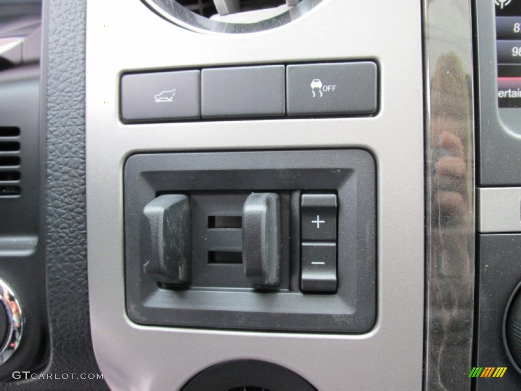 2015 Ford Expedition Limited Controls Photo #101938277