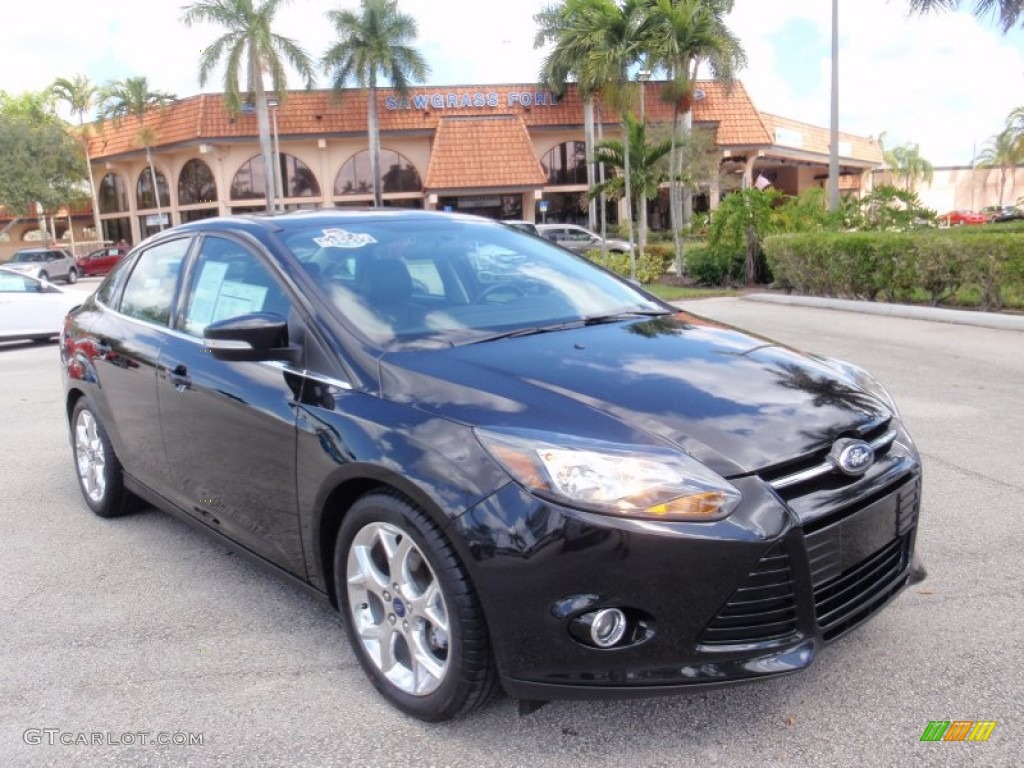 2014 Focus Titanium Sedan - Tuxedo Black / Charcoal Black photo #1