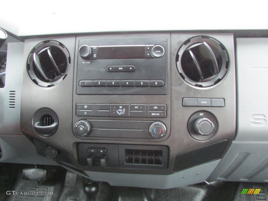 2012 F350 Super Duty XL Crew Cab 4x4 Dually - Oxford White / Steel photo #21