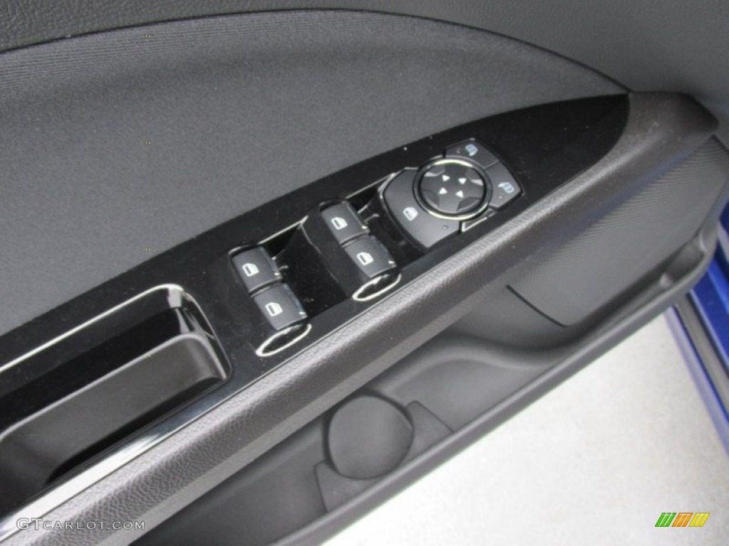2015 Ford Fusion SE Controls Photo #101941550