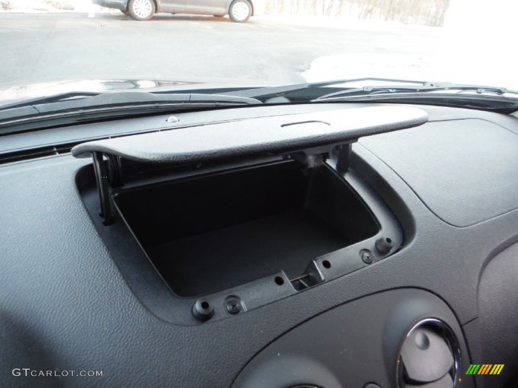 2011 HHR LT - Cyber Gray Metallic / Ebony photo #18