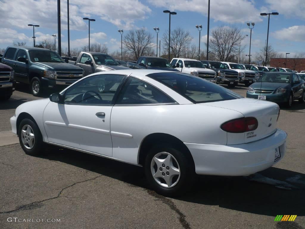 2000 Cavalier Coupe - Bright White / Neutral photo #4