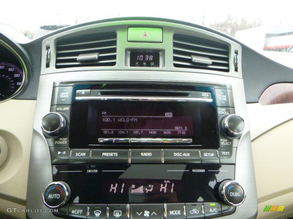 2012 Toyota Avalon Limited Controls Photos