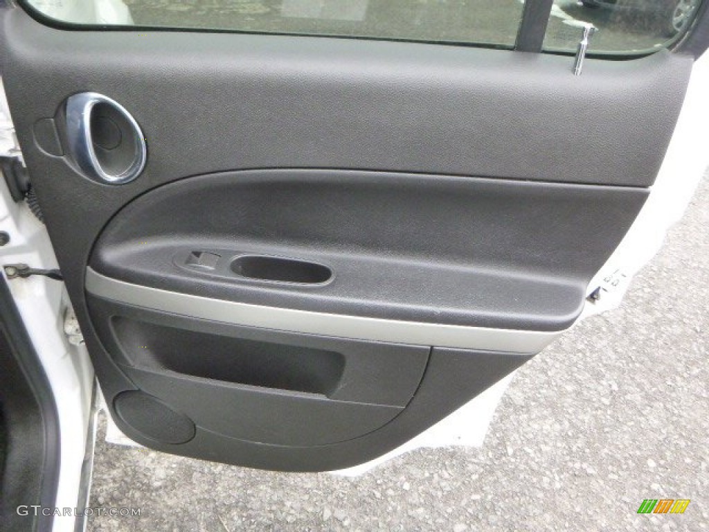 2011 HHR LT - Arctic Ice White / Gray photo #16