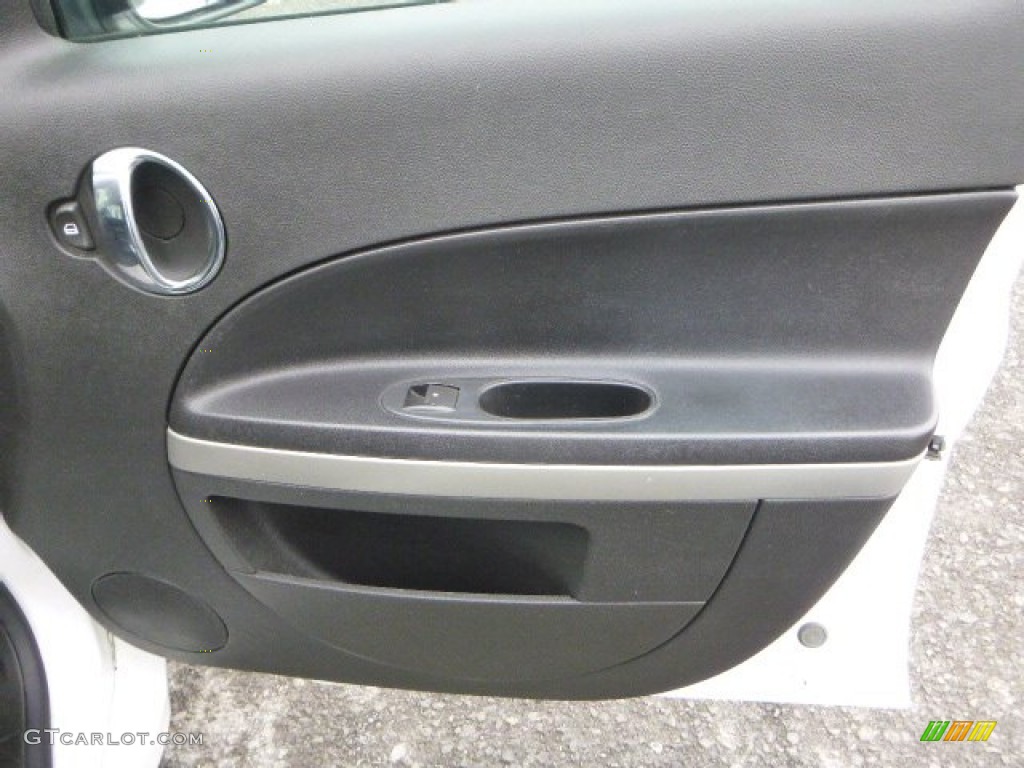 2011 HHR LT - Arctic Ice White / Gray photo #17